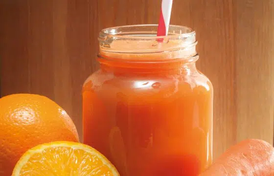 Suco de frutas revitalizante