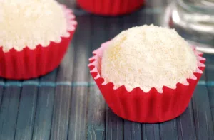 Brigadeiro branco no pote e Azeite de Oliva da Espanha